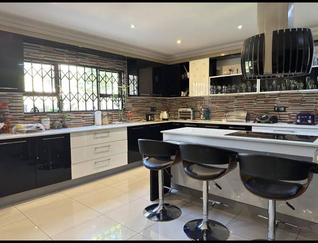 3 BEDROOM HOUSE FOR SALE IN STRUBENSVALLEI